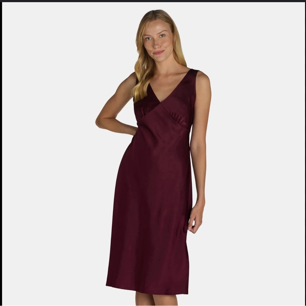 Chic Wine Midi Dress